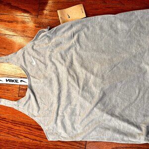 Nike Women’s Training Tank Top Gray Medium – Dri-FIT